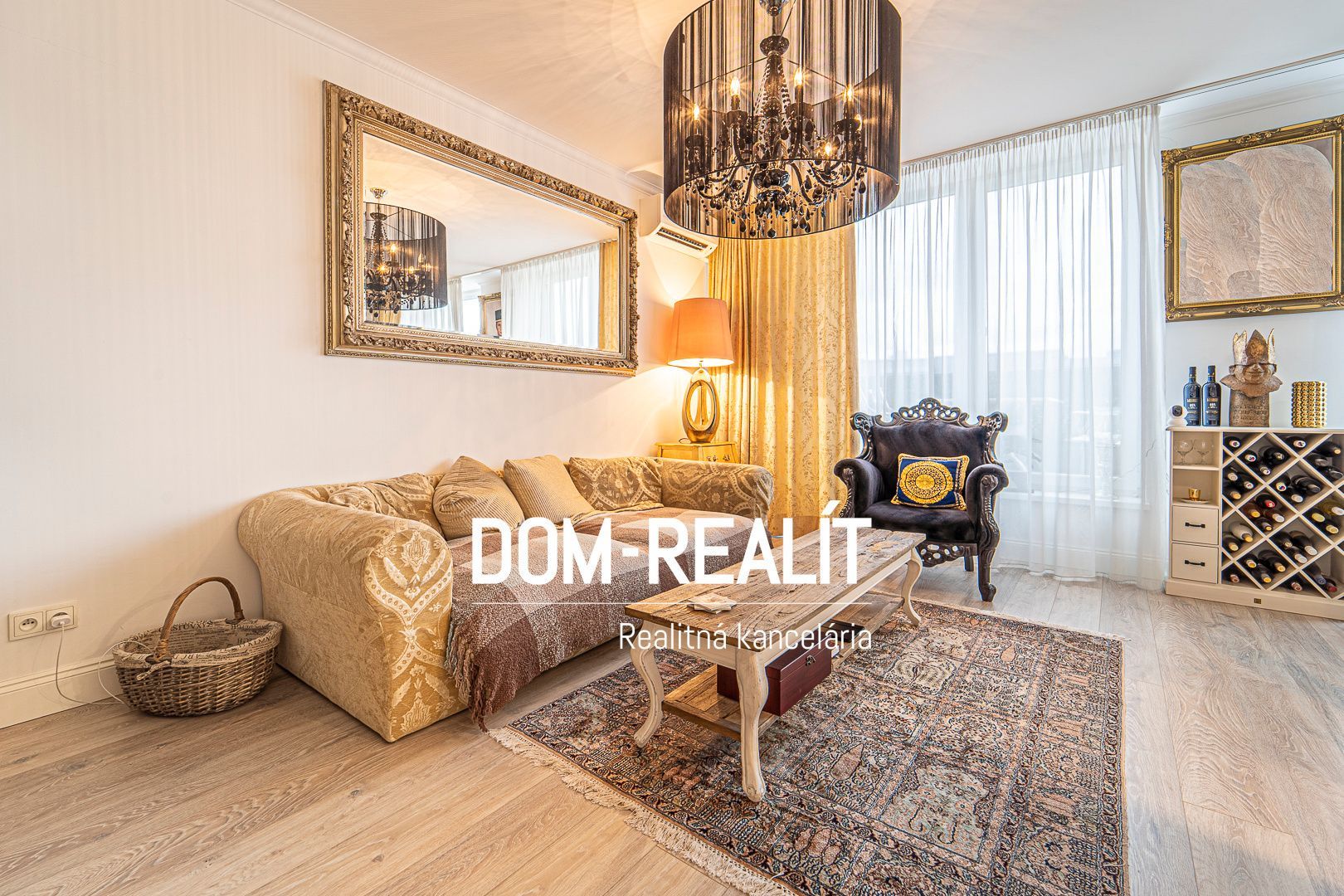 Nehnutelnost DOM-REALÍT vám ponúka 3 izbový byt s priestrannou terasou v Slnečnice - Viladomy, Žltá ulica