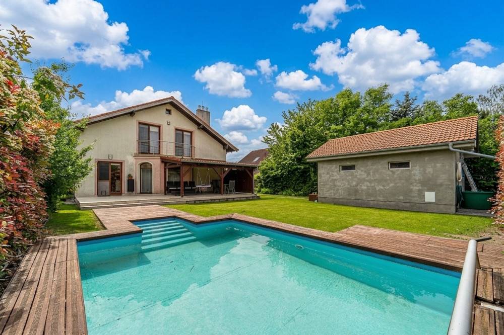 Nehnuteľnosť DOM REALÍT,- 5-izbový dom, Dunajská Lužná