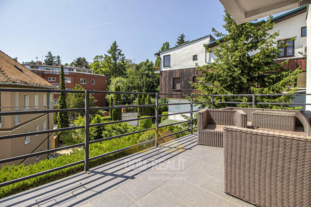 Nehnutelnost DOM-REALÍT, - Luxusný 4i byt v rezidencii na Hradnom kopci