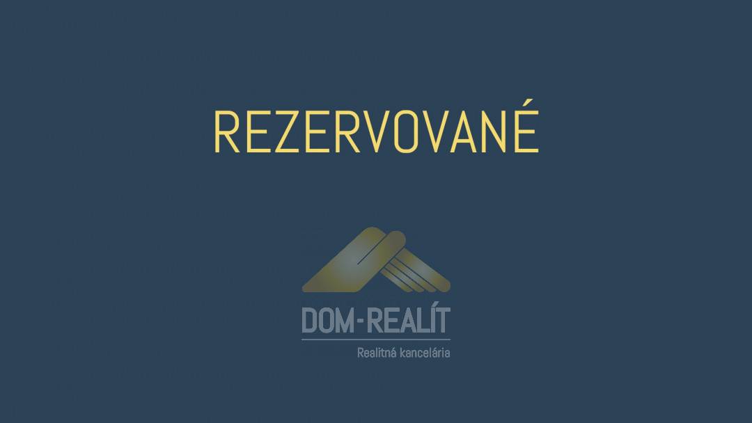 Nehnutelnost DOM-REALÍT ponúka na predaj  veľký 2-izbový byt s dvorčekom 22m2 Vajnory