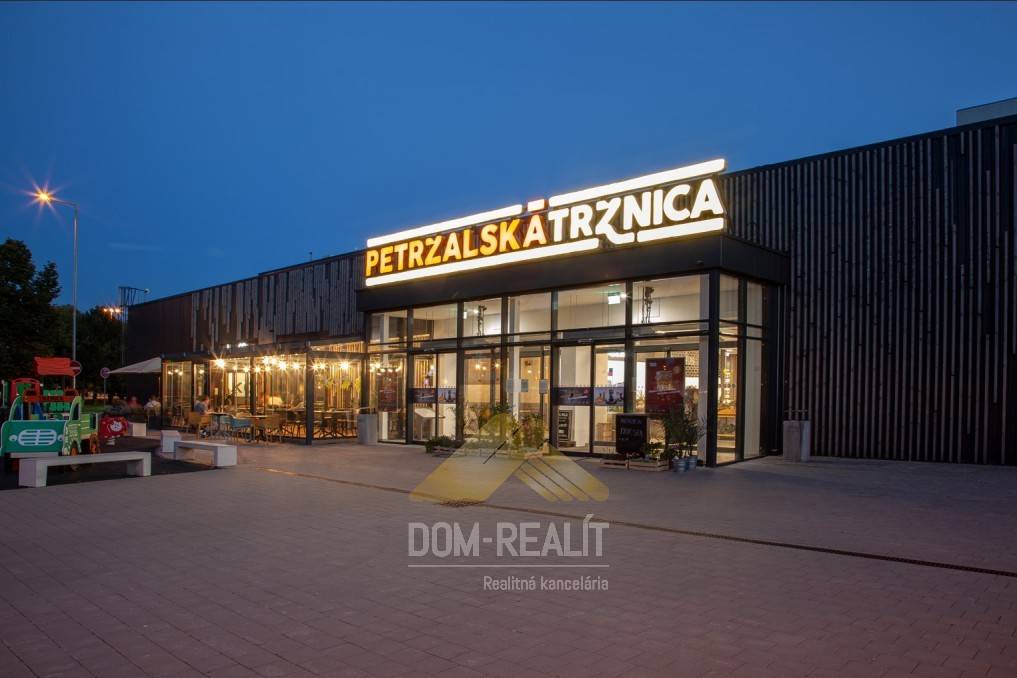 Nehnutelnost DOM-REALÍT ponúka na prenájom rôzne priestory v Petržalskej tržnici