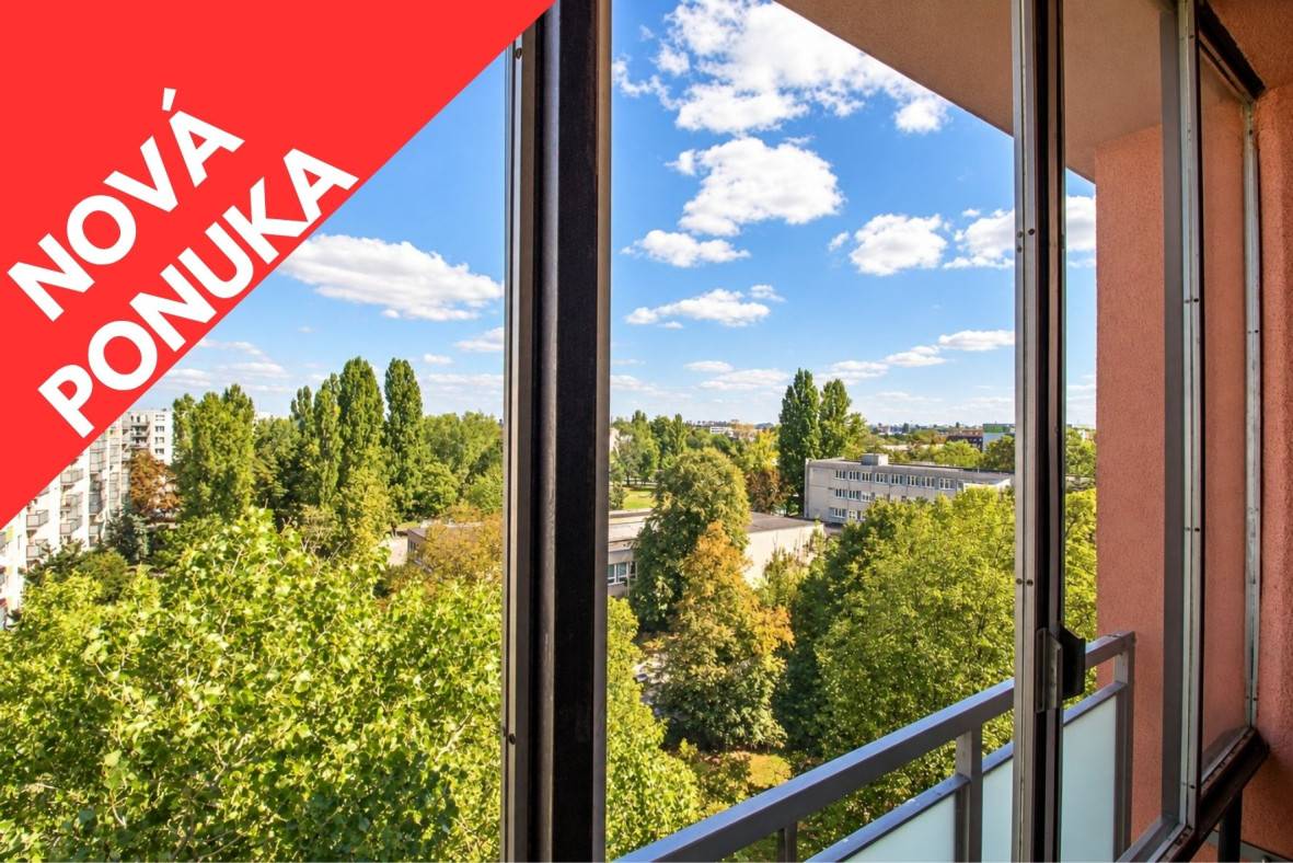 Nehnuteľnosť DOM-REALÍT,- Priestranný byt pri Hoteli Bratislava (Andreja Mráza)